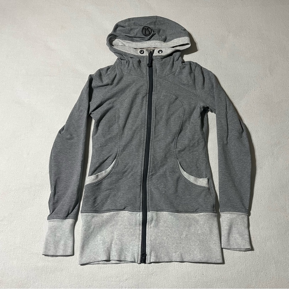 Lululemon Women's Sz 8 Gray Full Zip Hoodie Embroidered Logo Thumbholes
